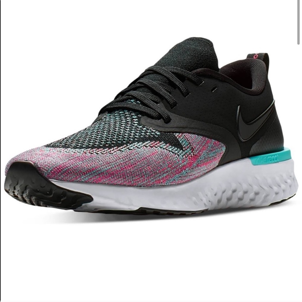 Nike Odyssey React Flyknit 2